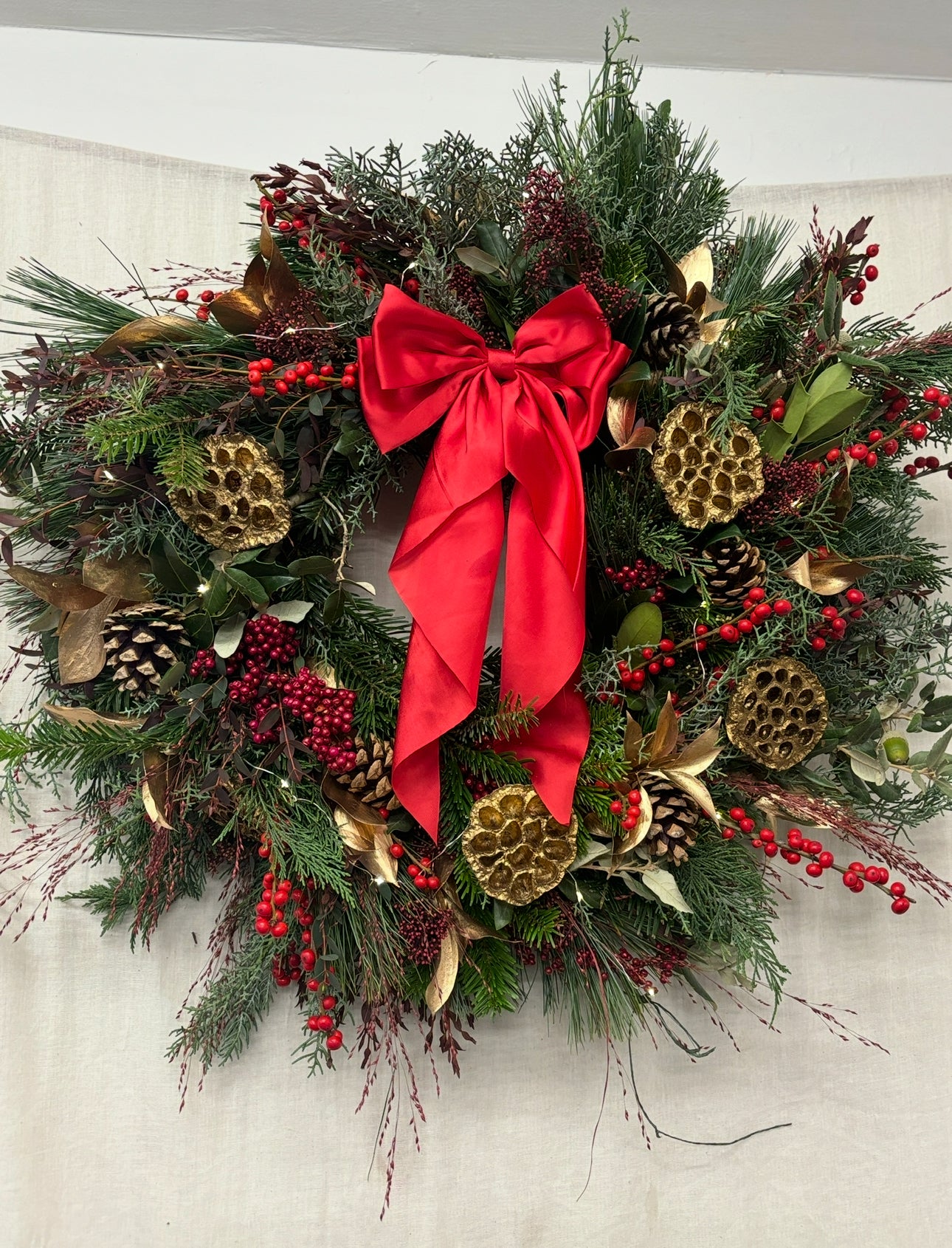 Red and Gold  Lights Wreath